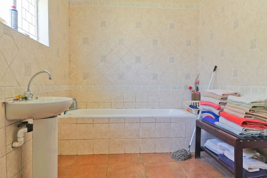 4 Bedroom Property for Sale in East London Rural Eastern Cape